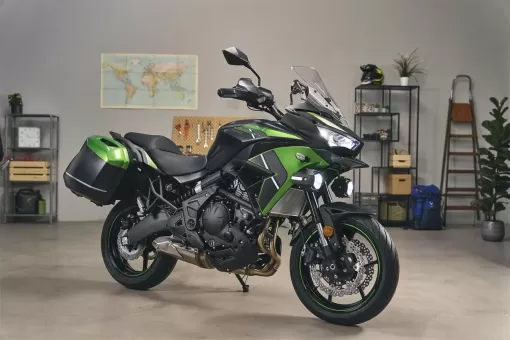 24my-versys-650-bk1-act-10.jpg